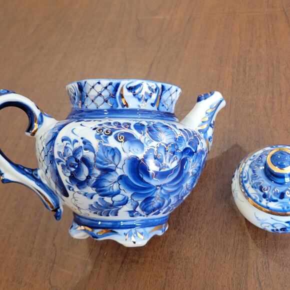 Vintage Porcelain Gzhel teapot blue gold plated handmade - Picture 7 of 12